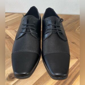 Calvin Klein Men's Black Cap-Toe Lace-Up Oxfords. Sz 8M. Brand NWOT or box.